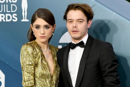 Stranger Things star Charlie Heaton has been in a romantic relationship with his co-star Natalia Dyer.